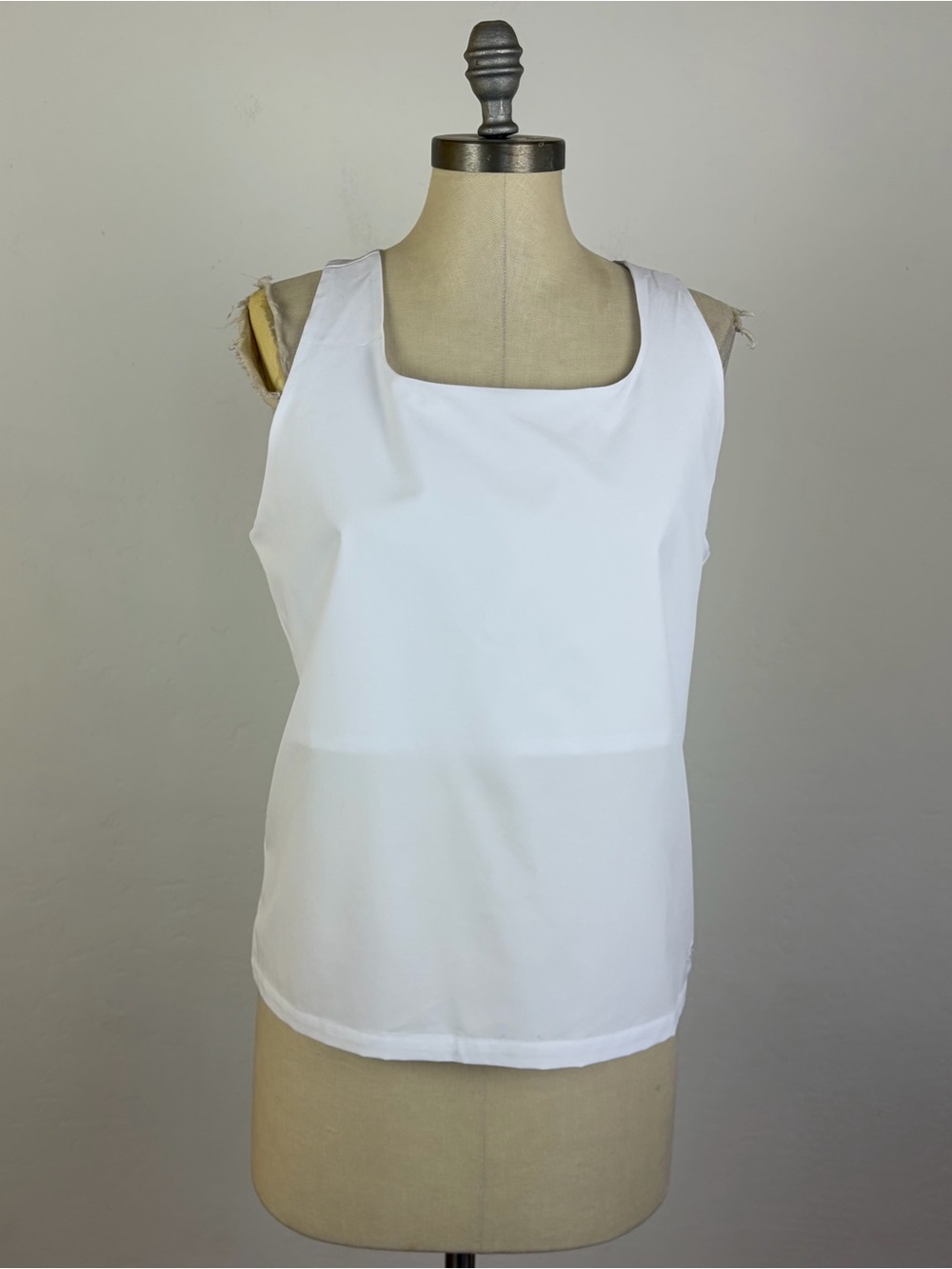 Albion Square Neck Tank Top